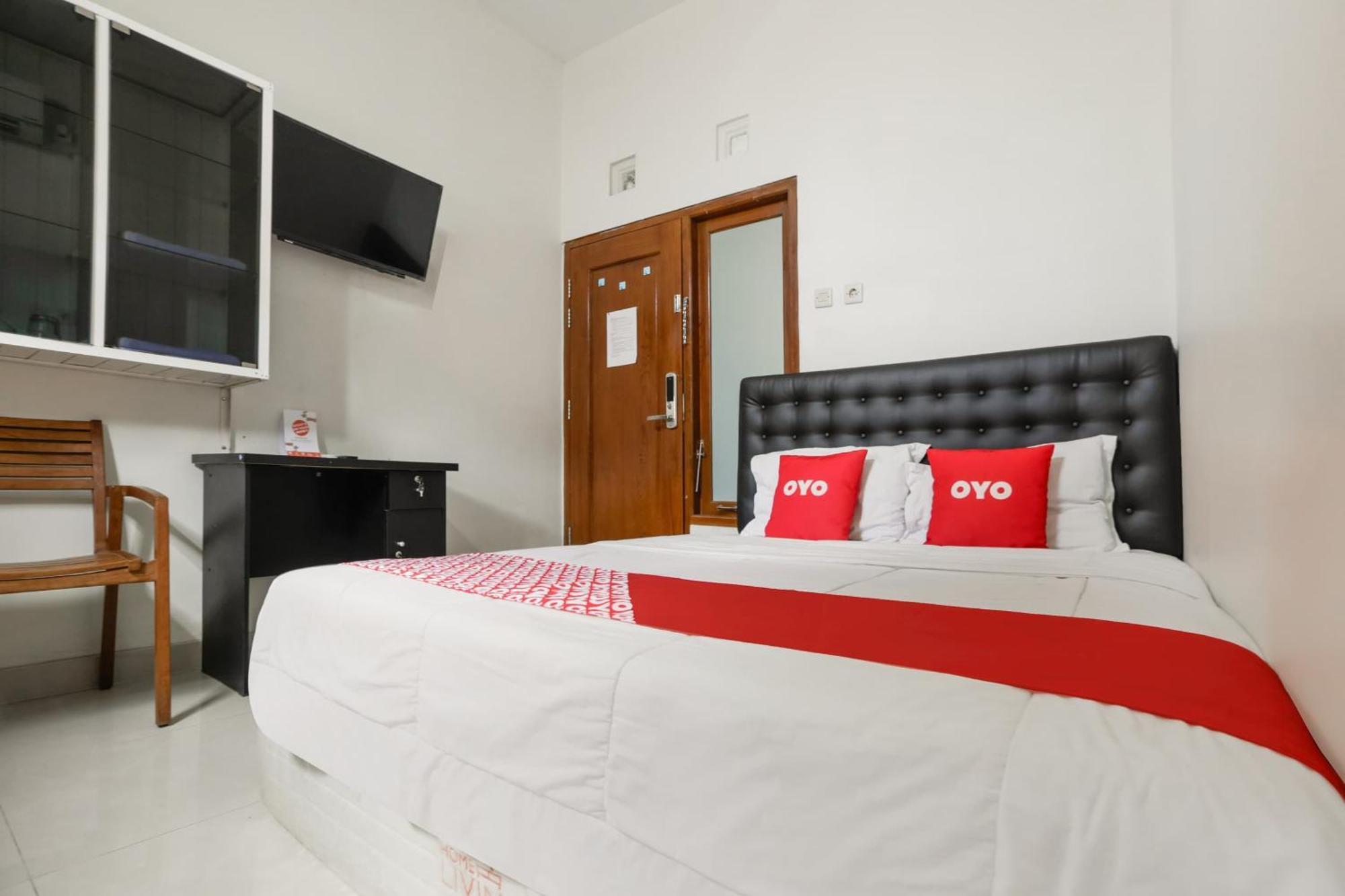 Super Oyo 3838 Tamansari Guest House 수라카르타 외부 사진